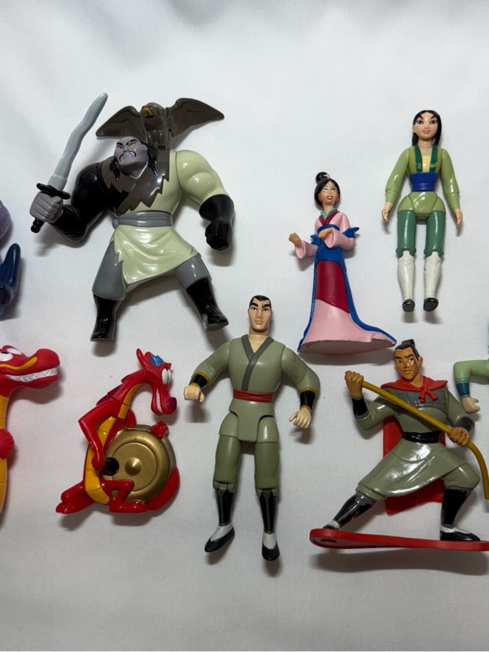 Mulan Character Action Figure Bundle in Green, Red, Pink & Gray